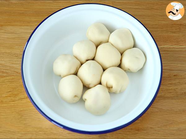 Pull apart pizza balls - Preparation step 4