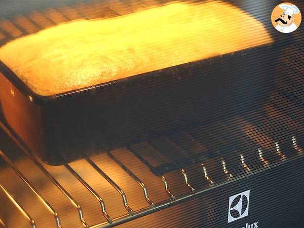 Moist condensed milk cake - Preparation step 3