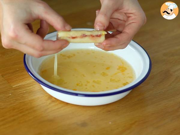 Bread wraps with jam - Preparation step 3