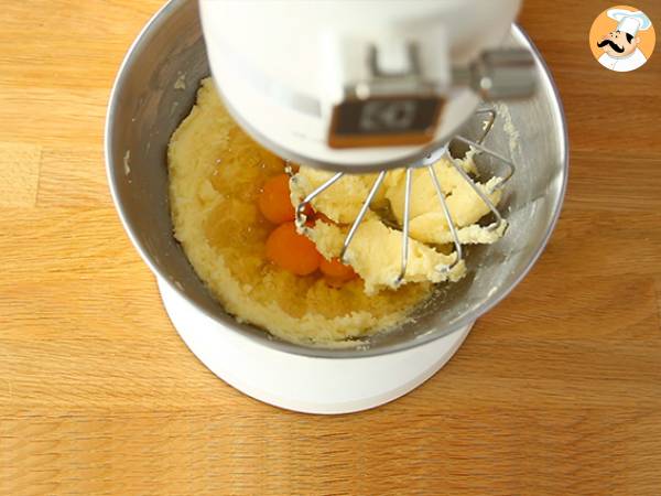 Easy pineapple upside down cake - Preparation step 3