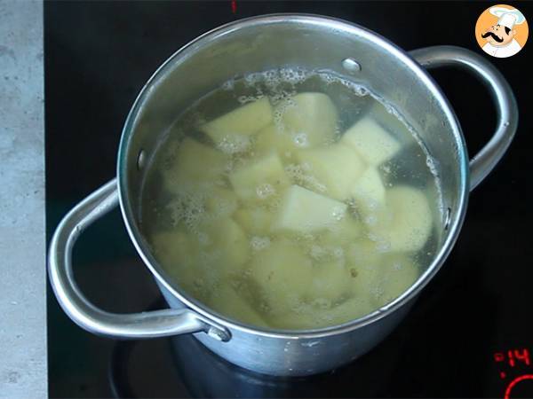 Homemade simple mashed potatoes - Preparation step 1