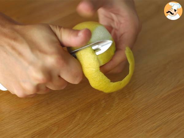 Easy homemade limoncello - Preparation step 1