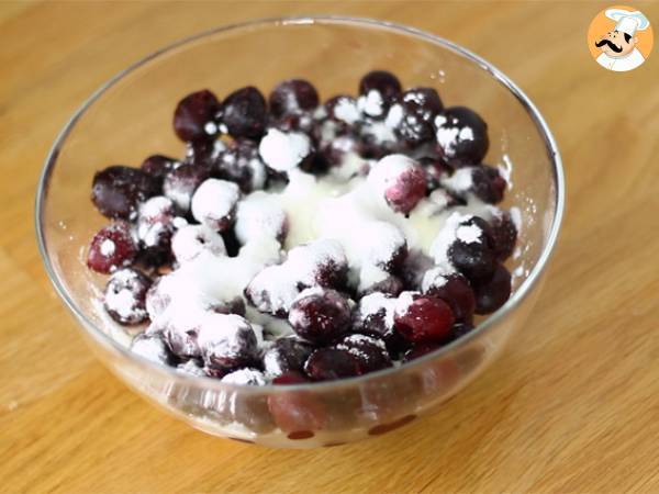 Cherry puff pastry tart - Preparation step 1