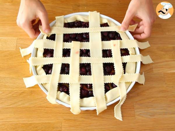 Cherry puff pastry tart - Preparation step 5