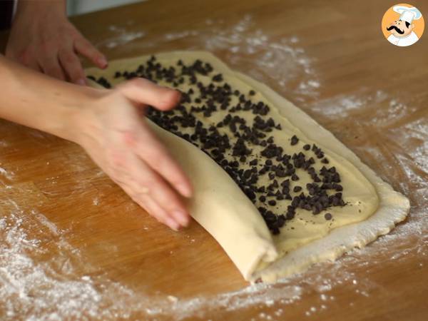 Chinese brioche filled with vanilla custard and chocolate chips - Preparation step 8