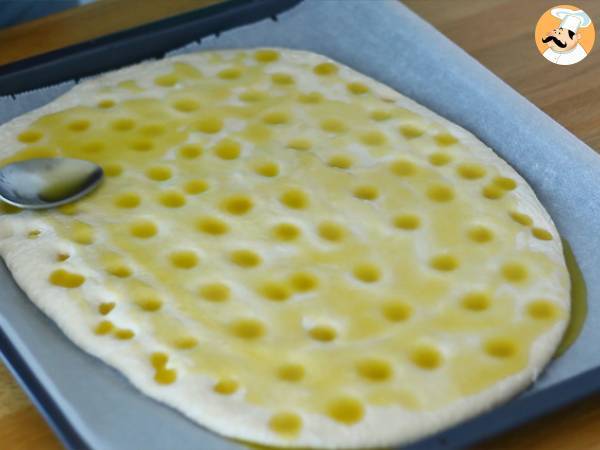 Focaccia, the italian bread with rosemary - Preparation step 5