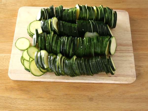 Simple zucchini gratin - Preparation step 1