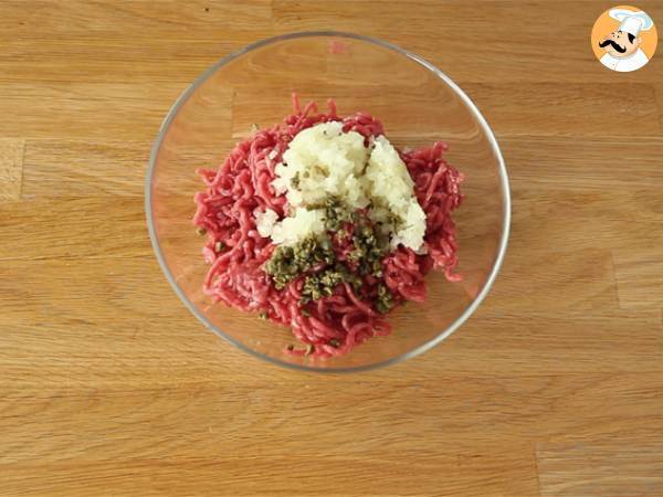 Beef tartare - Preparation step 1