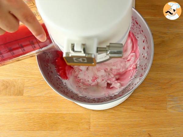 Raspberry white chocolate bavarois (steps and video) - Preparation step 10