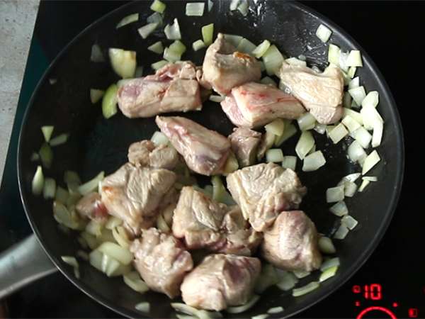 Lamb tagine with prunes (steps and video) - Preparation step 1