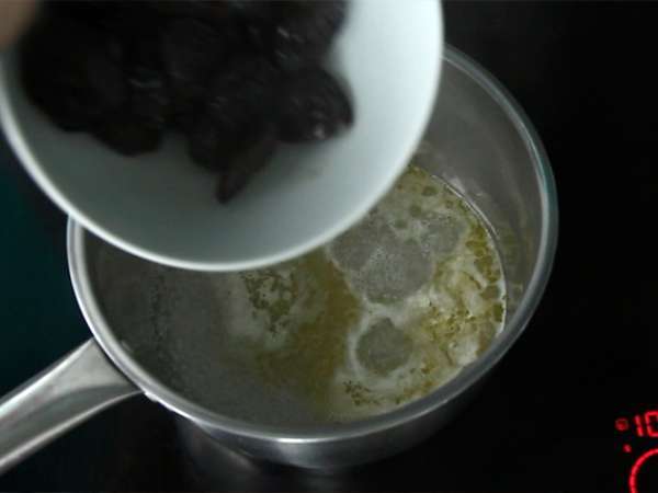 Lamb tagine with prunes (steps and video) - Preparation step 4