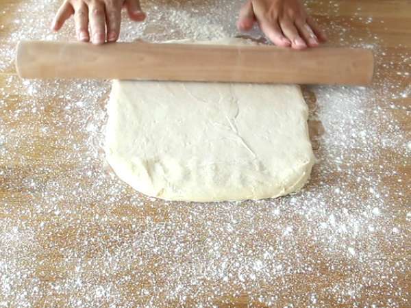 Step-by-step French croissants explained - Preparation step 5