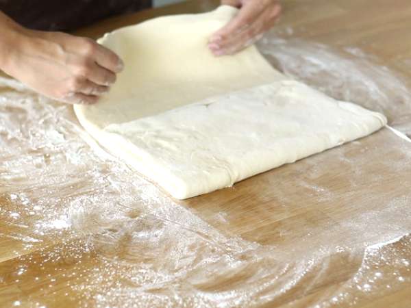 Step-by-step French croissants explained - Preparation step 8