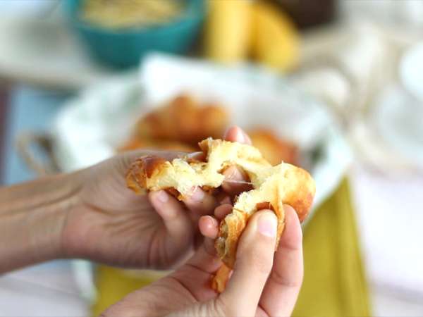 Step-by-step French croissants explained - Preparation step 19