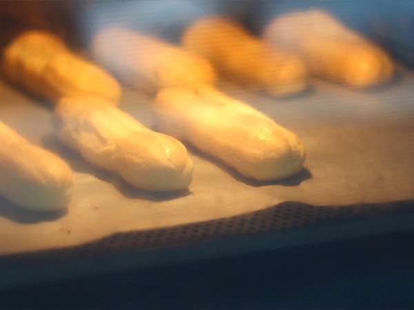 Chocolate eclairs - Learn French pastry step by step! - Preparation step 10