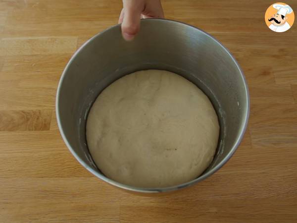 Fougasse with bacon and onions - Preparation step 2