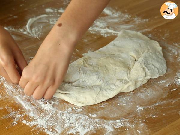 Fougasse with bacon and onions - Preparation step 5