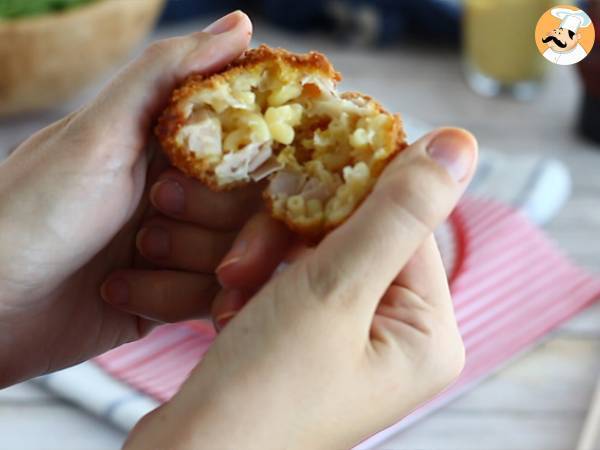 Macaroni fritters with ham and cheese - Preparation step 6