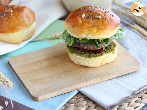 Italian style burger: pesto, sundried tomatoes, mozzarella - Preparation step 5