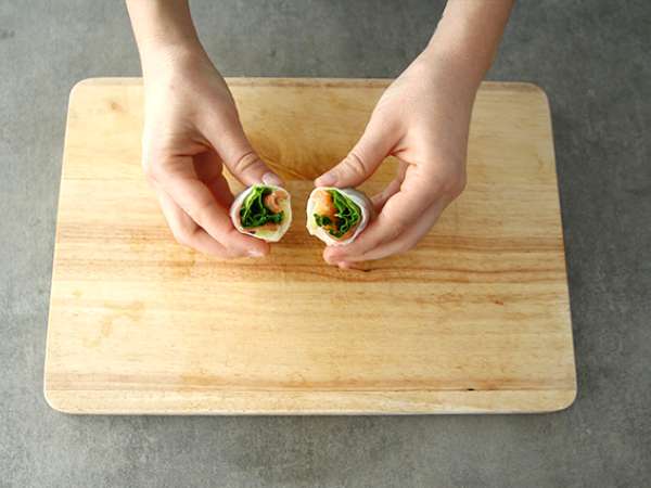Smoked salmon and apple spring rolls - Preparation step 5