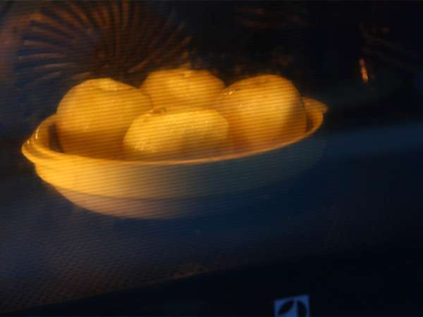 Oven-baked apples with cinnamon - Preparation step 4