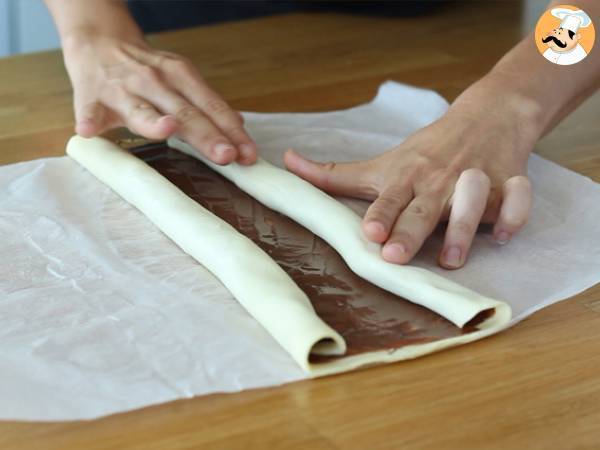 Puff pastry palmiers with chocolate spread - Preparation step 2