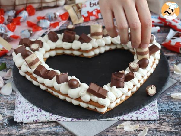 Heart cake with kinder - heart tart with kinder for valentine's day - Preparation step 11