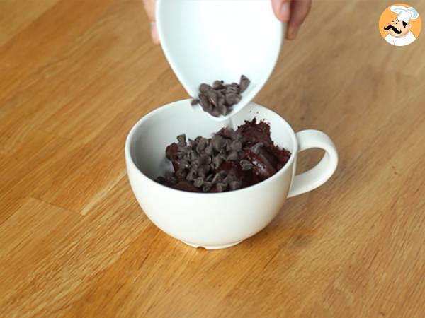 Vegan mug cake - chocolate and peanut butter in 1 minute - Preparation step 2