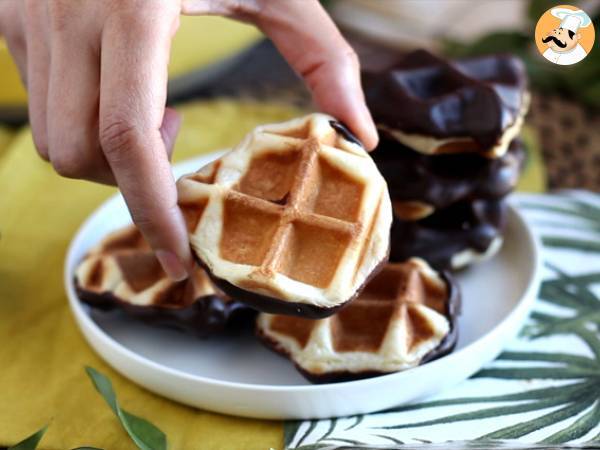 Mini chocolate waffles - Preparation step 6