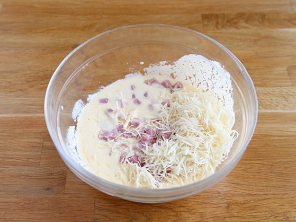 Light ham, cheese, and yogurt quiche! - Preparation step 1