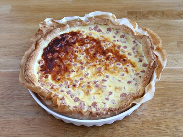 Light ham, cheese, and yogurt quiche! - Preparation step 4