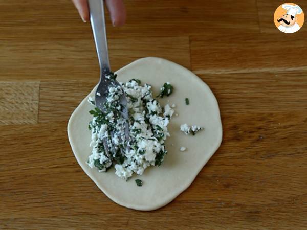 Stuffed turkish crepes with feta, lemon, and parsley - gözleme - Preparation step 6