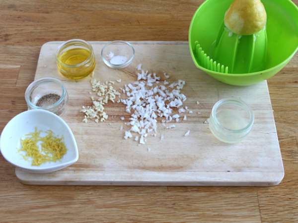 Zucchini, goat cheese, and lemon salad - Preparation step 1