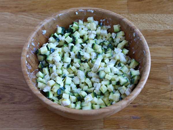 Zucchini, goat cheese, and lemon salad - Preparation step 4