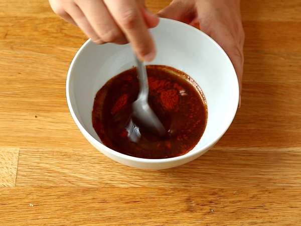 Pico de gallo and homemade tortilla chips - Preparation step 4