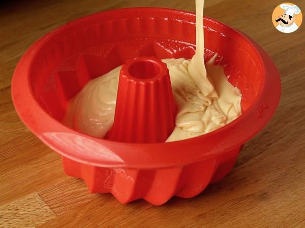 Easter bundt cake with lemon and white chocolate - Preparation step 4