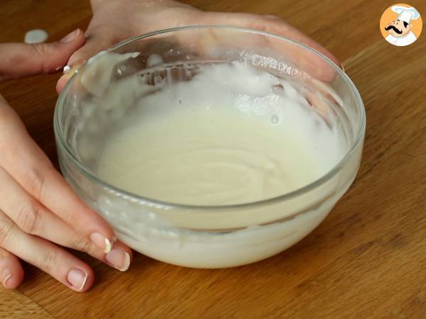 Easter bundt cake with lemon and white chocolate - Preparation step 6