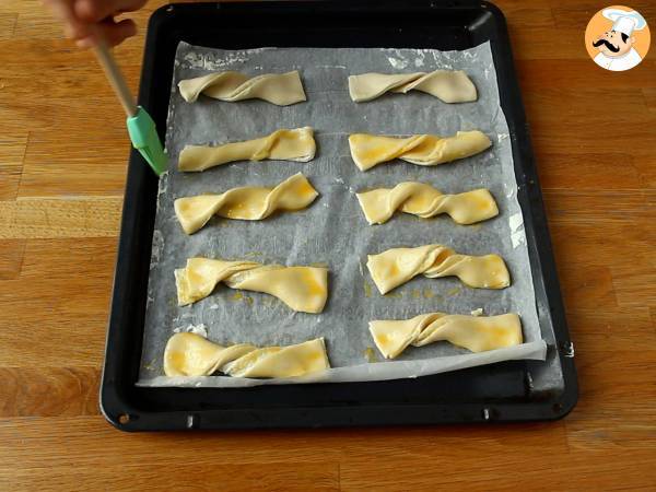 Cheese twists with cheese and parsley: the must-have appetizer - Preparation step 4