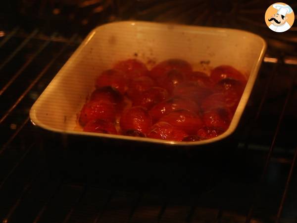 Bruschetta with roasted tomatoes and creamy burrata - Preparation step 2