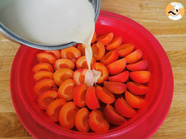 Easy apricot clafoutis - Preparation step 5