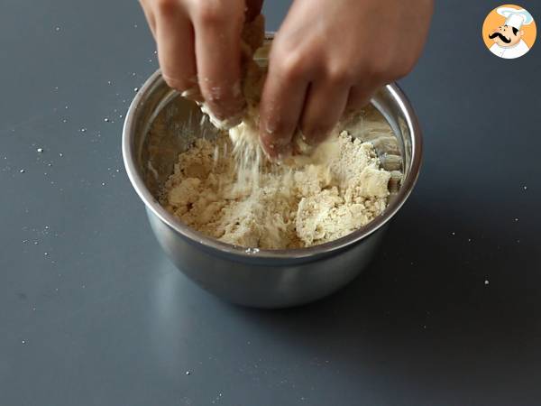 Apricot crumble, the super comforting melting and crunchy dessert - Preparation step 3