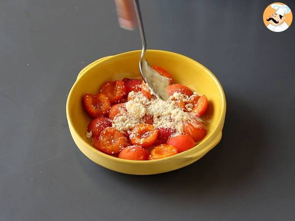 Apricot crumble, the super comforting melting and crunchy dessert - Preparation step 4