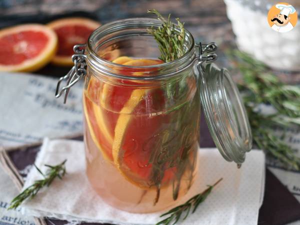 Grapefruit and rosemary flavored water: the detox drink without added sugar - Preparation step 4