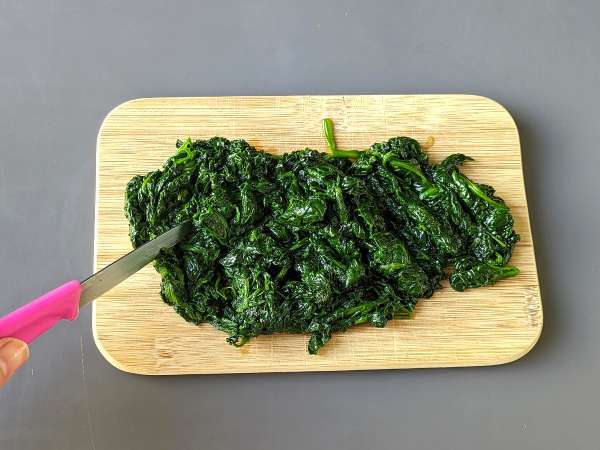 Spinach omelet, an easy and delicious vegetarian dish - Preparation step 4