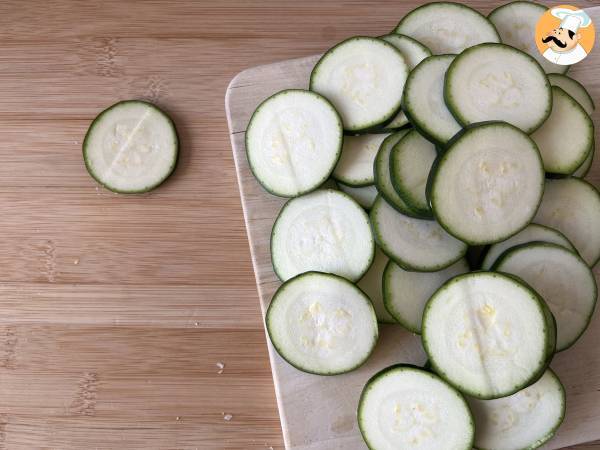 Air fryer zucchini chips - Preparation step 1