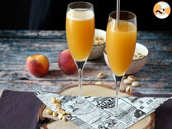 Bellini, the easy italian peach cocktail you can make at home! - Preparation step 3