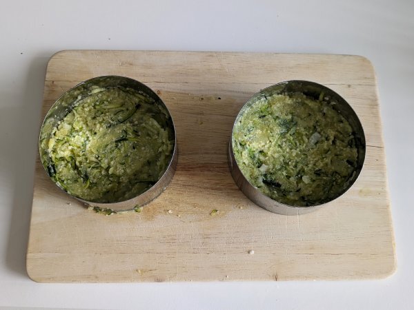 Zucchini and potato patties in airfryer - Preparation step 6