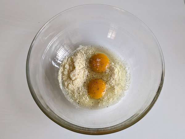 Pasta frittata in airfryer - Preparation step 2