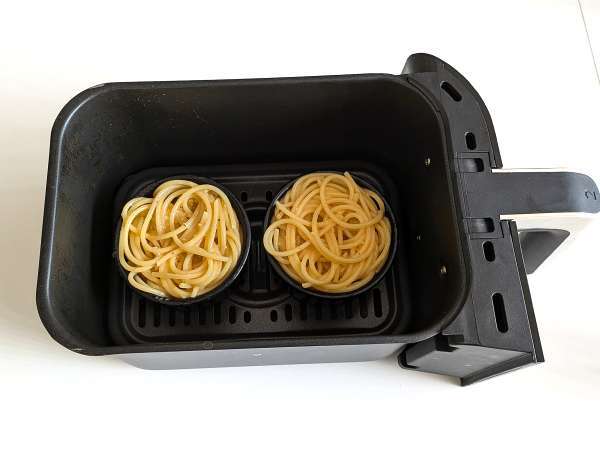 Pasta frittata in airfryer - Preparation step 6