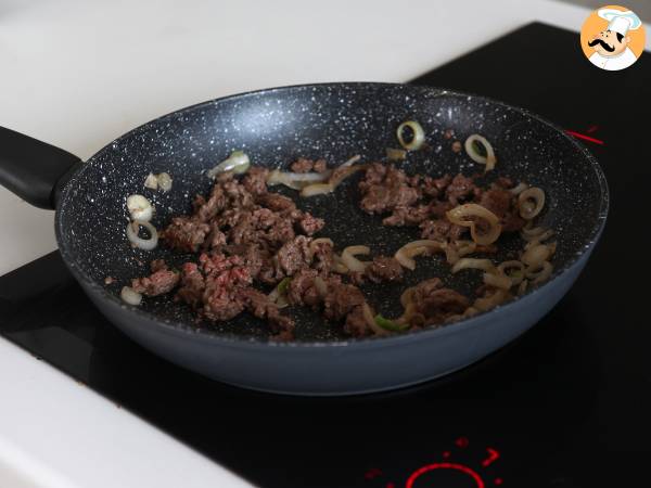 How to cook instant noodles? quick recipe with beef and mushrooms! - Preparation step 6